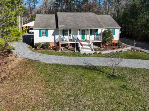104 Pine Haven Rd, Aylett, VA 23009