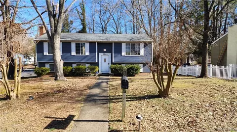 7301 Winterleaf Ct, North Chesterfield, VA 23234
