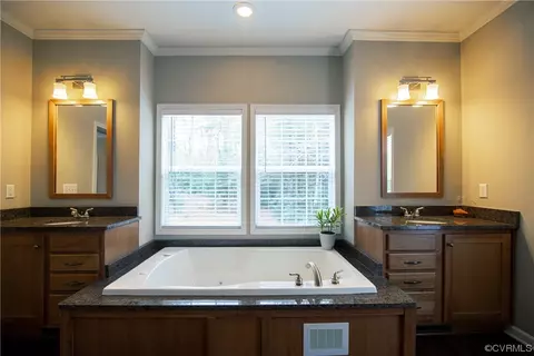 14910 N Point Rd, Lanexa, VA 23089 photo 30