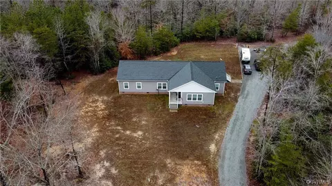 14910 N Point Rd, Lanexa, VA 23089 photo 2