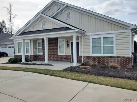 1735 Providence Villas Ct, North Chesterfield, VA 23236