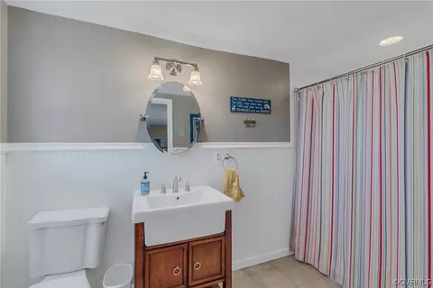 Bath - 333 Peake Rd, Weems, VA 22576 photo 1 of 5