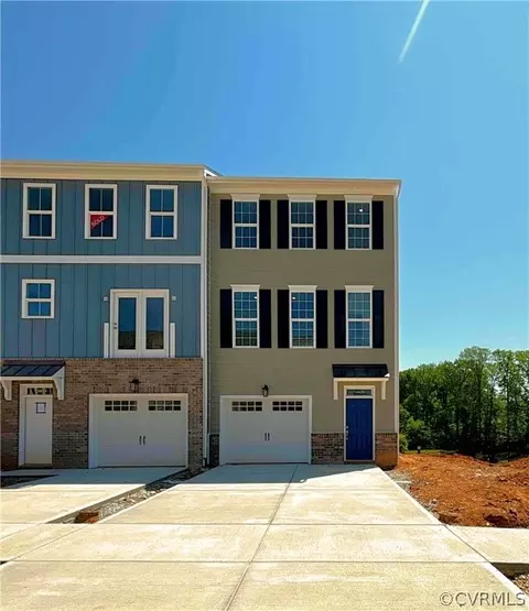13829 Village View Dr, Midlothian, VA 23114