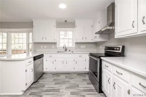 5405 Standing Oak Rd, Midlothian, VA 23112 photo 7