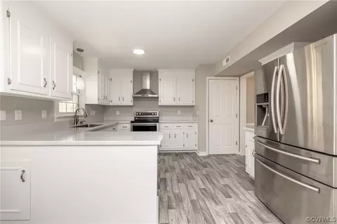 5405 Standing Oak Rd, Midlothian, VA 23112 photo 4
