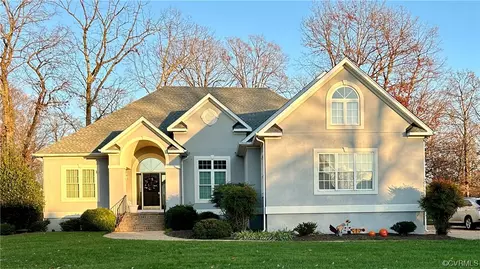 2605 Sugarberry Ln, Midlothian, VA 23113