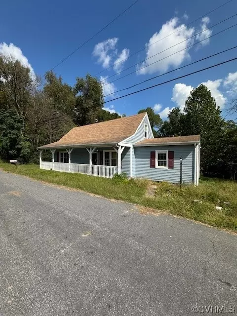 21707 Hagood Ave, Chesterfield, VA 23803