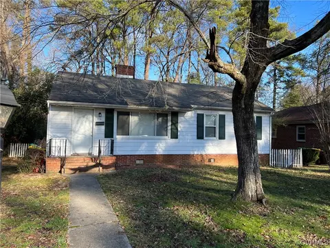 915 Northampton Rd, Petersburg, VA 23805