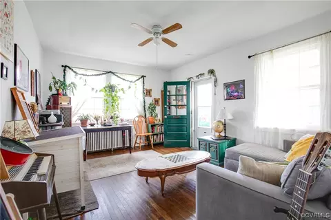 Living - 1327 Nottoway Ave, Richmond, VA 23227 photo 3 of 5