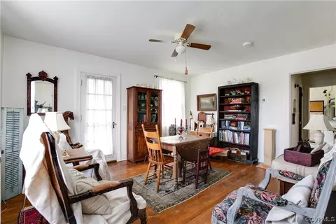 Dining - 1327 Nottoway Ave, Richmond, VA 23227 photo 1 of 5