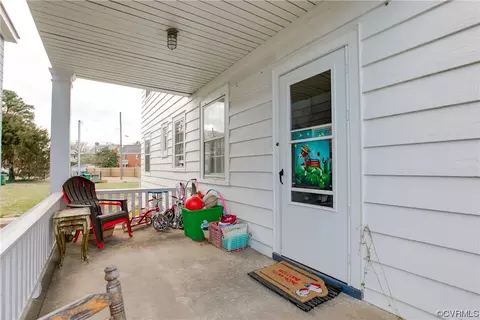 Exterior - 1327 Nottoway Ave, Richmond, VA 23227 photo 4 of 9
