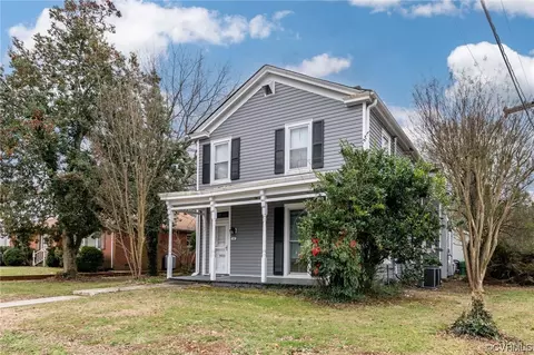 135 Thompson St, Ashland, VA 23005