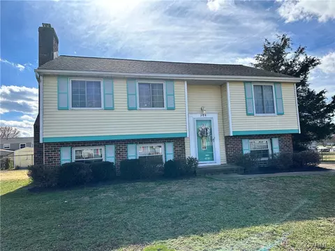 304 Cloverfield Ln, Richmond, VA 23223