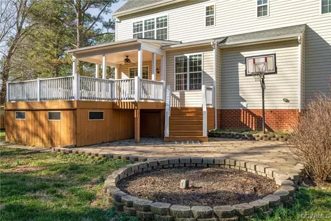 Exterior - 243 Wallingham Dr, Midlothian, VA 23114 photo 5 of 7
