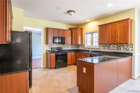 Kitchen - 243 Wallingham Dr, Midlothian, VA 23114 photo 1 of 4
