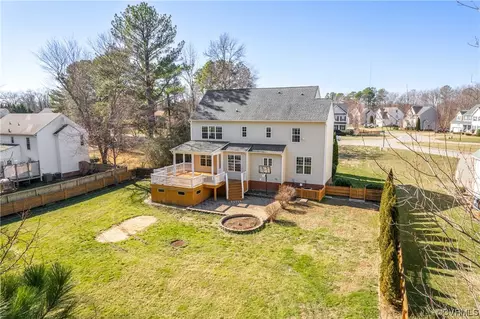 Exterior - 243 Wallingham Dr, Midlothian, VA 23114 photo 7 of 7