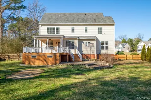 Exterior - 243 Wallingham Dr, Midlothian, VA 23114 photo 4 of 7