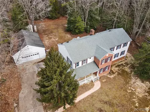 9106 Hickory Rd, Petersburg, VA 23803