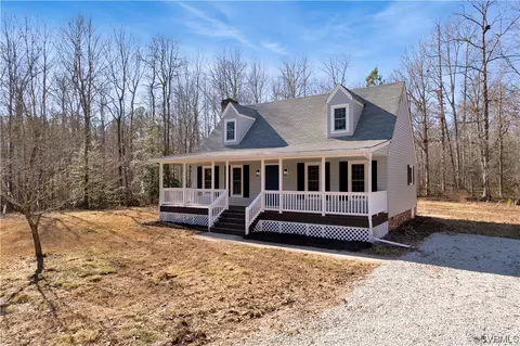 13600 Bradley Bridge Rd, Chester, VA 23831