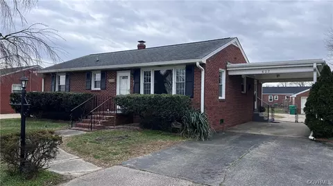 627 Ellerslie Ave, Colonial Heights, VA 23834