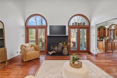 6218 Willow Glen Rd, Midlothian, VA 23112 photo 4