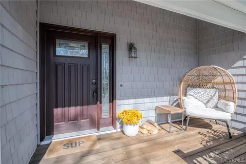 6218 Willow Glen Rd, Midlothian, VA 23112 photo 2