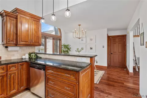 6218 Willow Glen Rd, Midlothian, VA 23112 photo 13