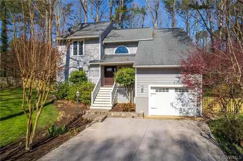 6218 Willow Glen Rd, Midlothian, VA 23112