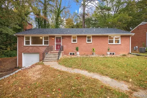 421 Pine Ridge Rd, Petersburg, VA 23805