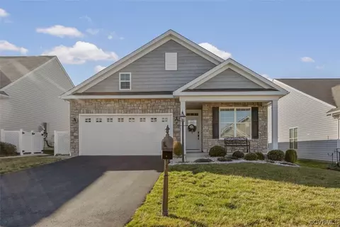 7820 Robert Dinwiddie Ter, New Kent, VA 23124