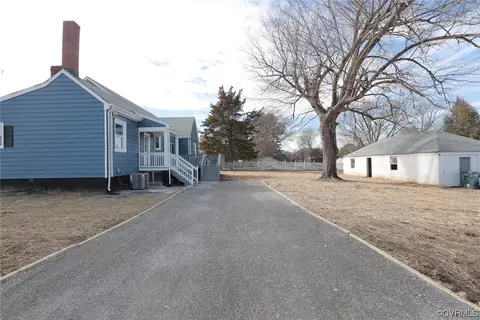 Exterior - 1908 Springdale Rd, Richmond, VA 23222 photo 6 of 13