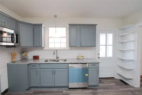 Kitchen - 1908 Springdale Rd, Richmond, VA 23222 photo 5 of 6