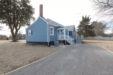 Exterior - 1908 Springdale Rd, Richmond, VA 23222 photo 7 of 13