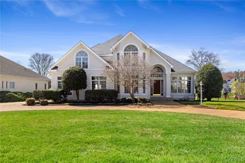 2802 Sugarberry Ln, Midlothian, VA 23113