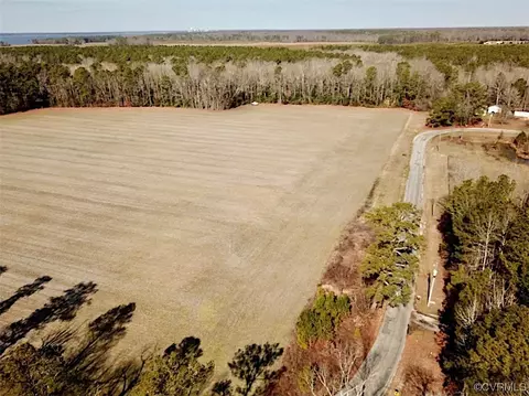 25 5 Acres Tuckers Rd, Shacklefords, VA 23156