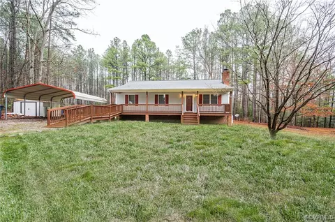 12543 Beaver Creek Ln, Petersburg, VA 23805
