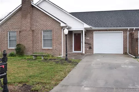 409 Stone Hearth Ct, Hopewell, VA 23860