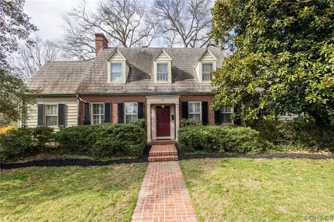 809 First Ave, Farmville, VA 23901