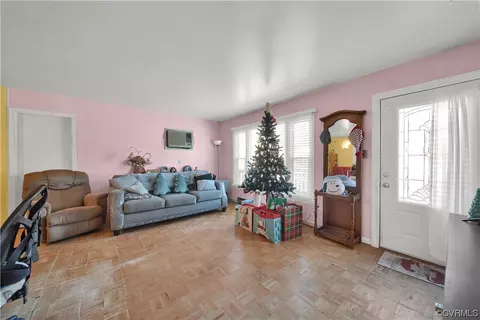 Living - 8918 Cloverpatch Ter, North Chesterfield, VA 23237 photo 1 of 4