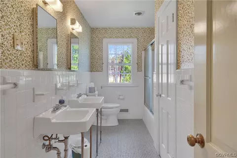 Bath - 13400 W Salisbury Rd, Midlothian, VA 23113 photo 3 of 3
