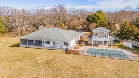 279 Bluffield Ln, Lancaster, VA 22503 photo 5