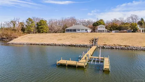 279 Bluffield Ln, Lancaster, VA 22503 photo 3