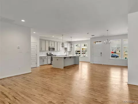 7034 Rivermere Ln, Glen Allen, VA 23059