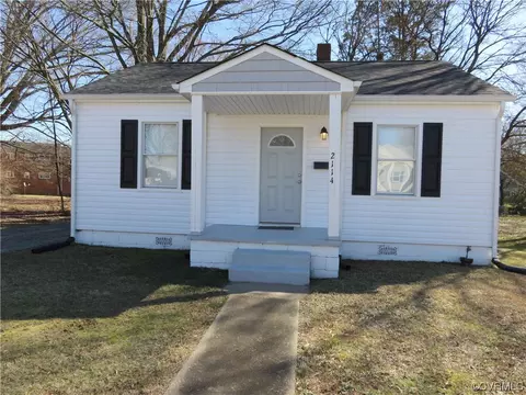 2114 Lynchburg St, Hopewell, VA 23860
