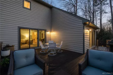 Exterior - 14017 Copper Hill Rd, Midlothian, VA 23112 photo 3 of 10