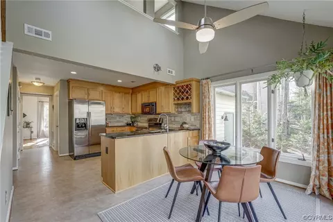 Kitchen - 14017 Copper Hill Rd, Midlothian, VA 23112 photo 6 of 7