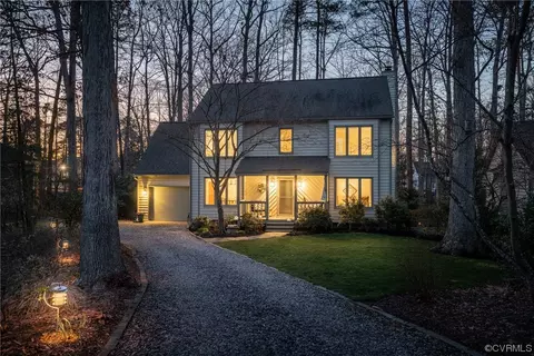 Exterior - 14017 Copper Hill Rd, Midlothian, VA 23112 photo 2 of 10