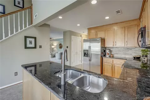 Kitchen - 14017 Copper Hill Rd, Midlothian, VA 23112 photo 5 of 7