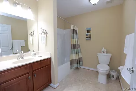 Bath - 8194 Janice Ave, Mechanicsville, VA 23111 photo 4 of 5