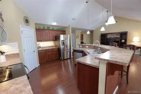 Kitchen - 8194 Janice Ave, Mechanicsville, VA 23111 photo 3 of 8